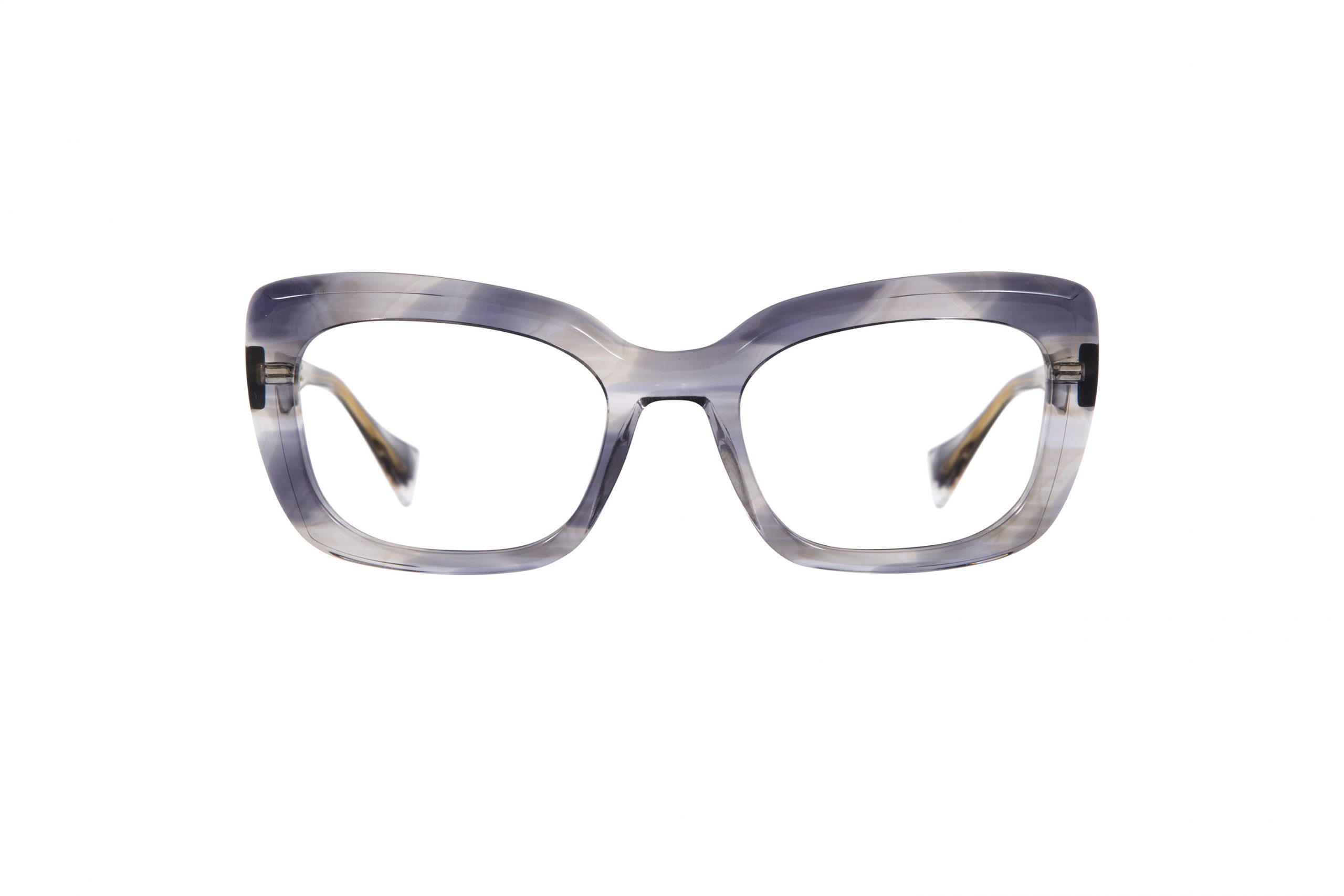 GIGIStudios_aw22:23_vanguard_optical_elia_6730-3.