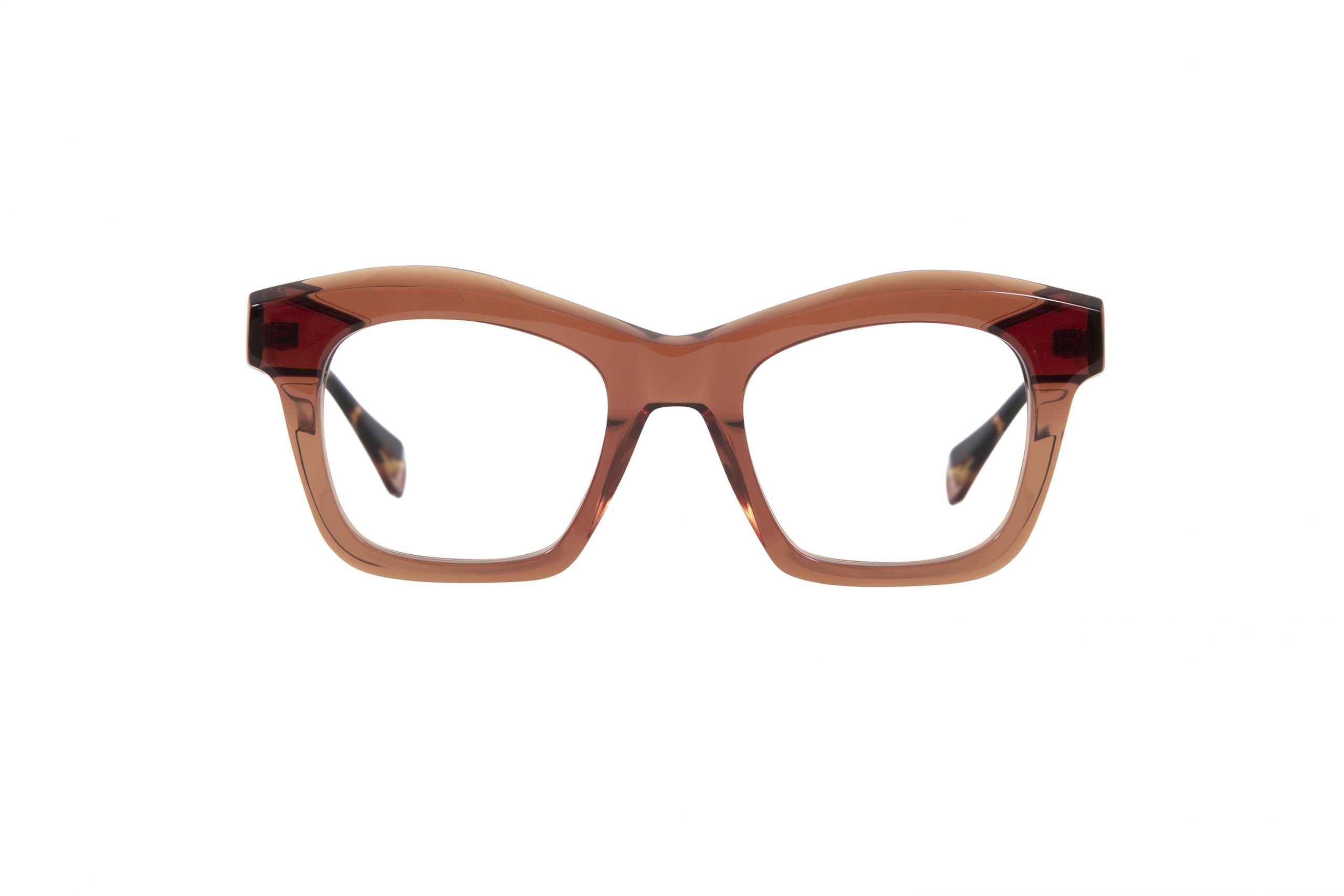 GIGIStudios_aw22:23_vanguard_optical_isabella_6728-0.