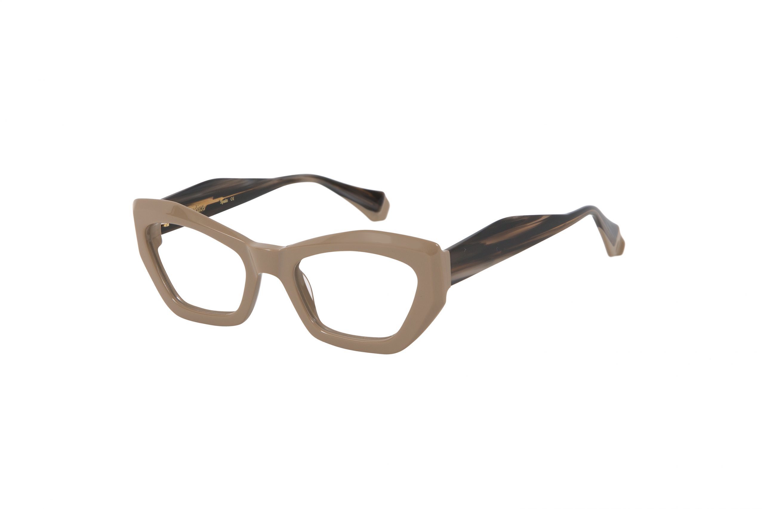 GIGIStudios_aw22:23_vanguard_optical_kira_6727-8