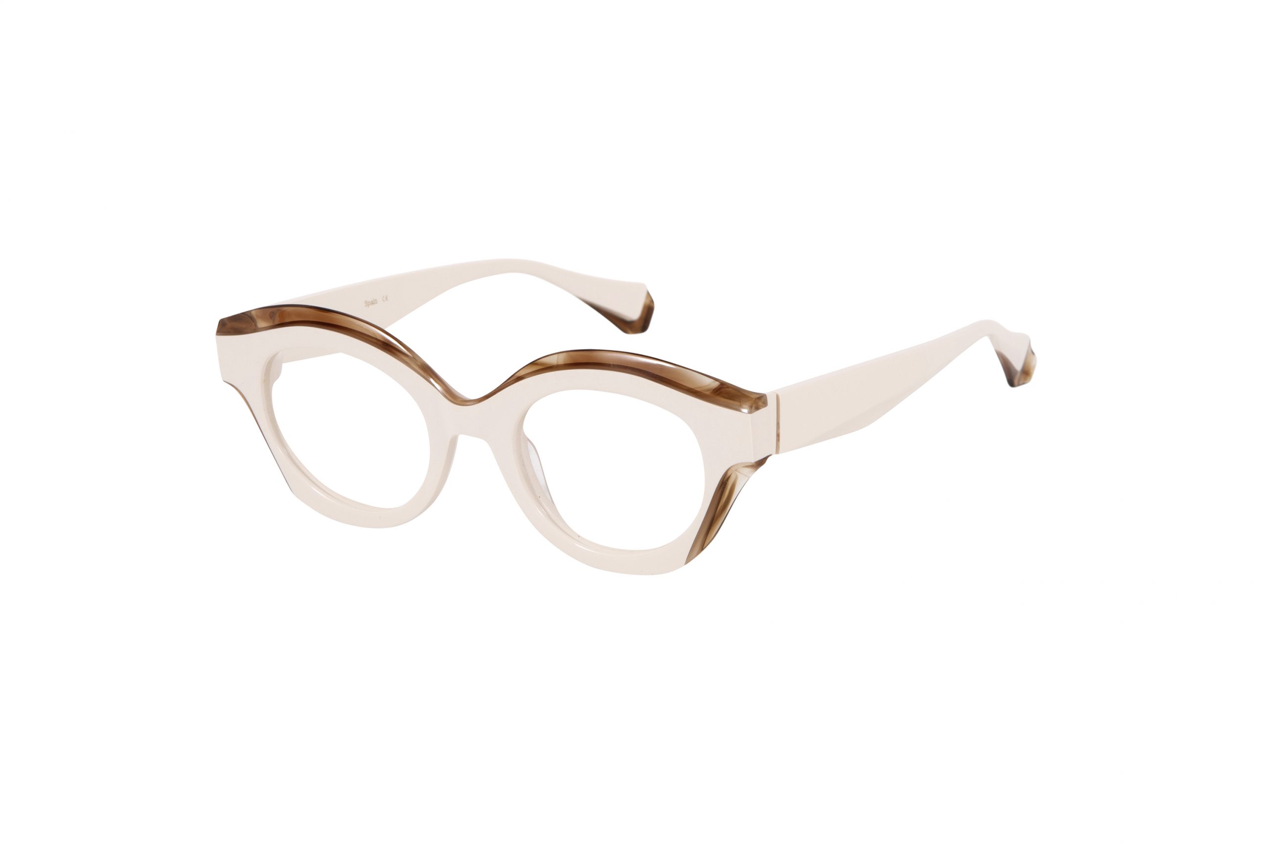 GIGIStudios_aw22:23_vanguard_optical_margaret_6729-6