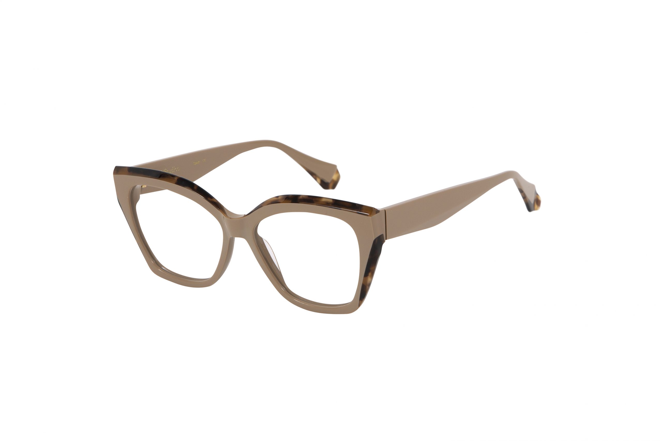 GIGIStudios_aw22:23_vanguard_optical_poppy_6732-0