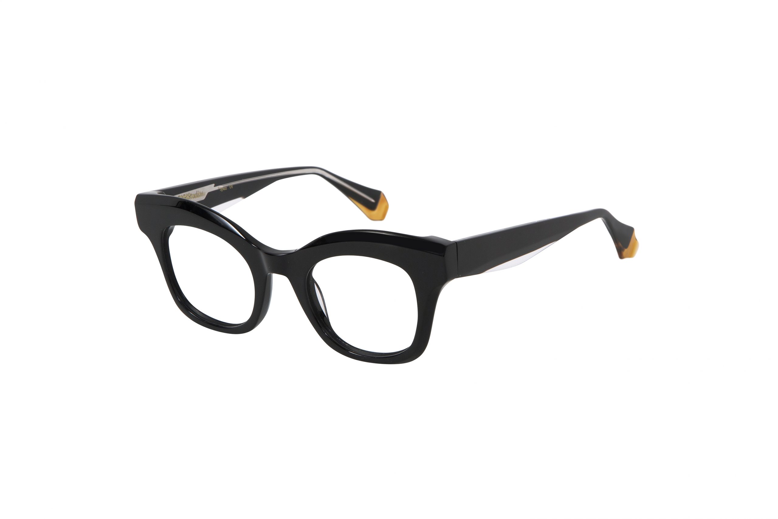 GIGIStudios_aw22:23_vanguard_optical_rachel_6749-1