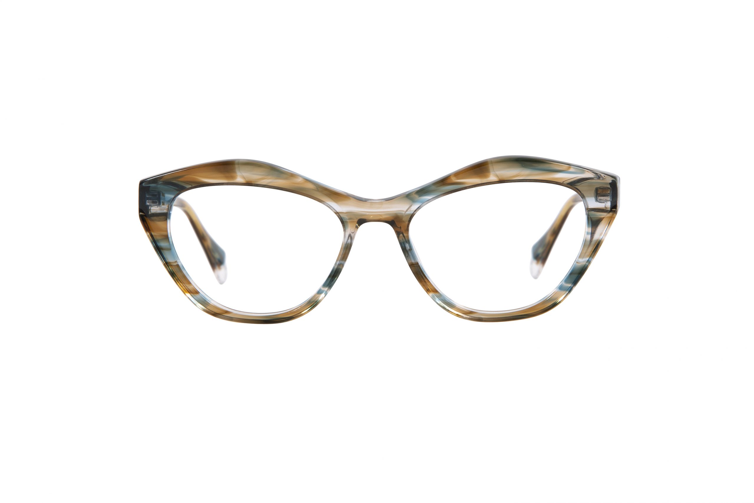 GIGIStudios_aw22:23_vanguard_optical_samantha_6731-0.