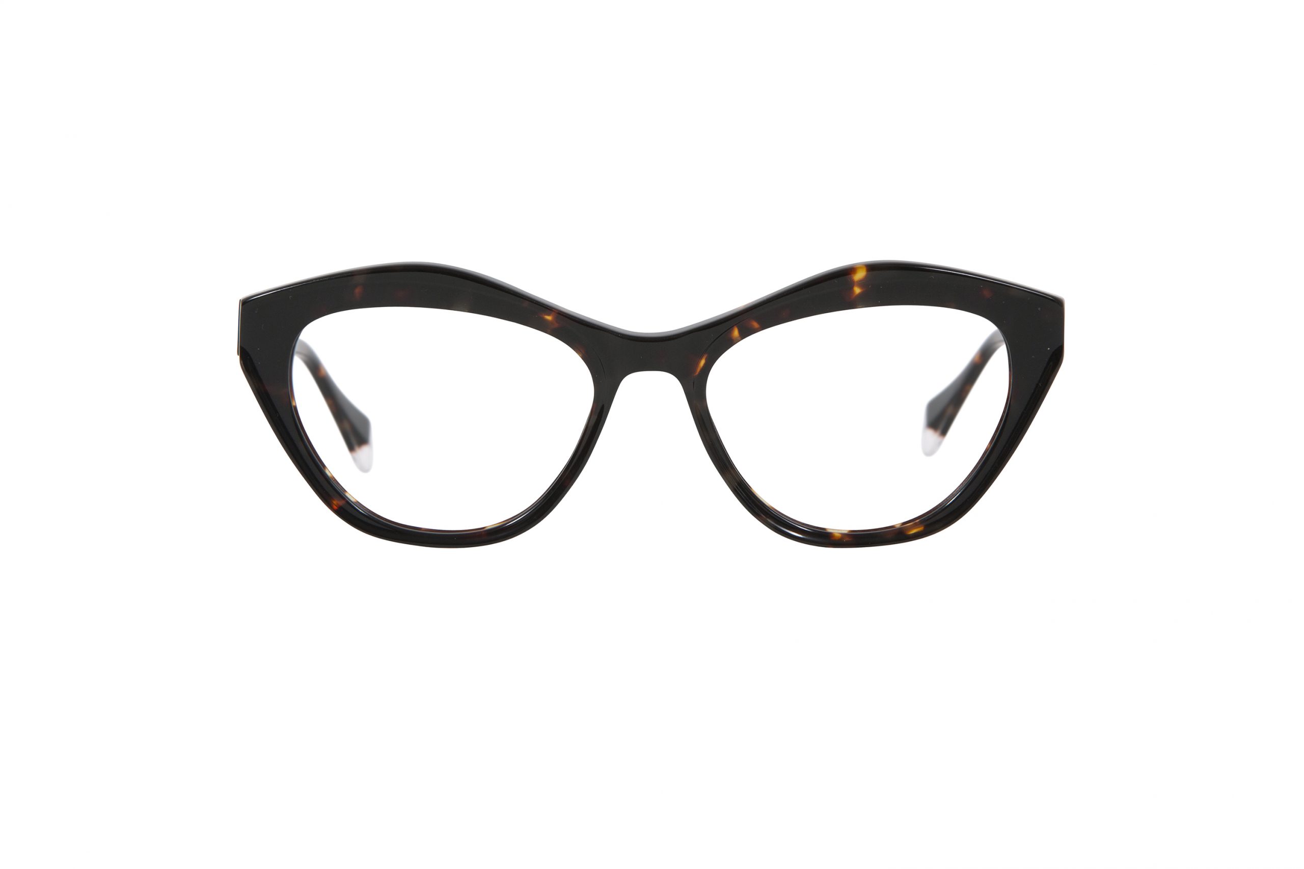 GIGIStudios_aw22:23_vanguard_optical_samantha_6731-2.