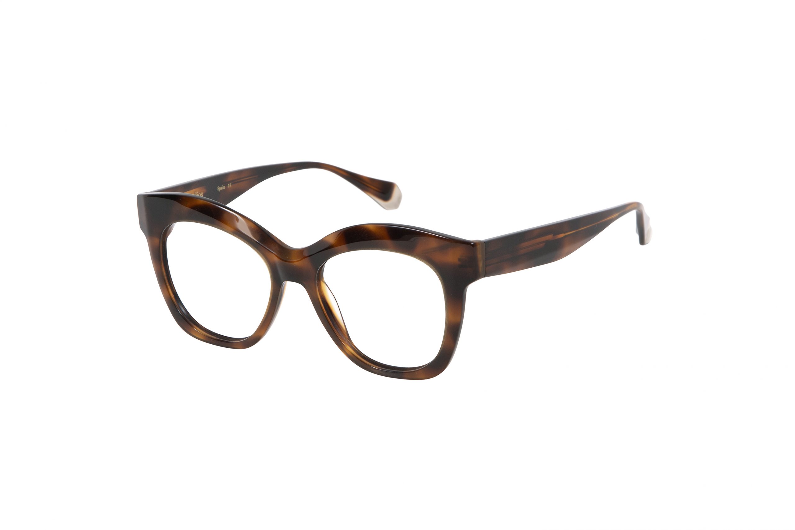 GIGIStudios_aw22:23_vanguard_optical_winnie_6748-2