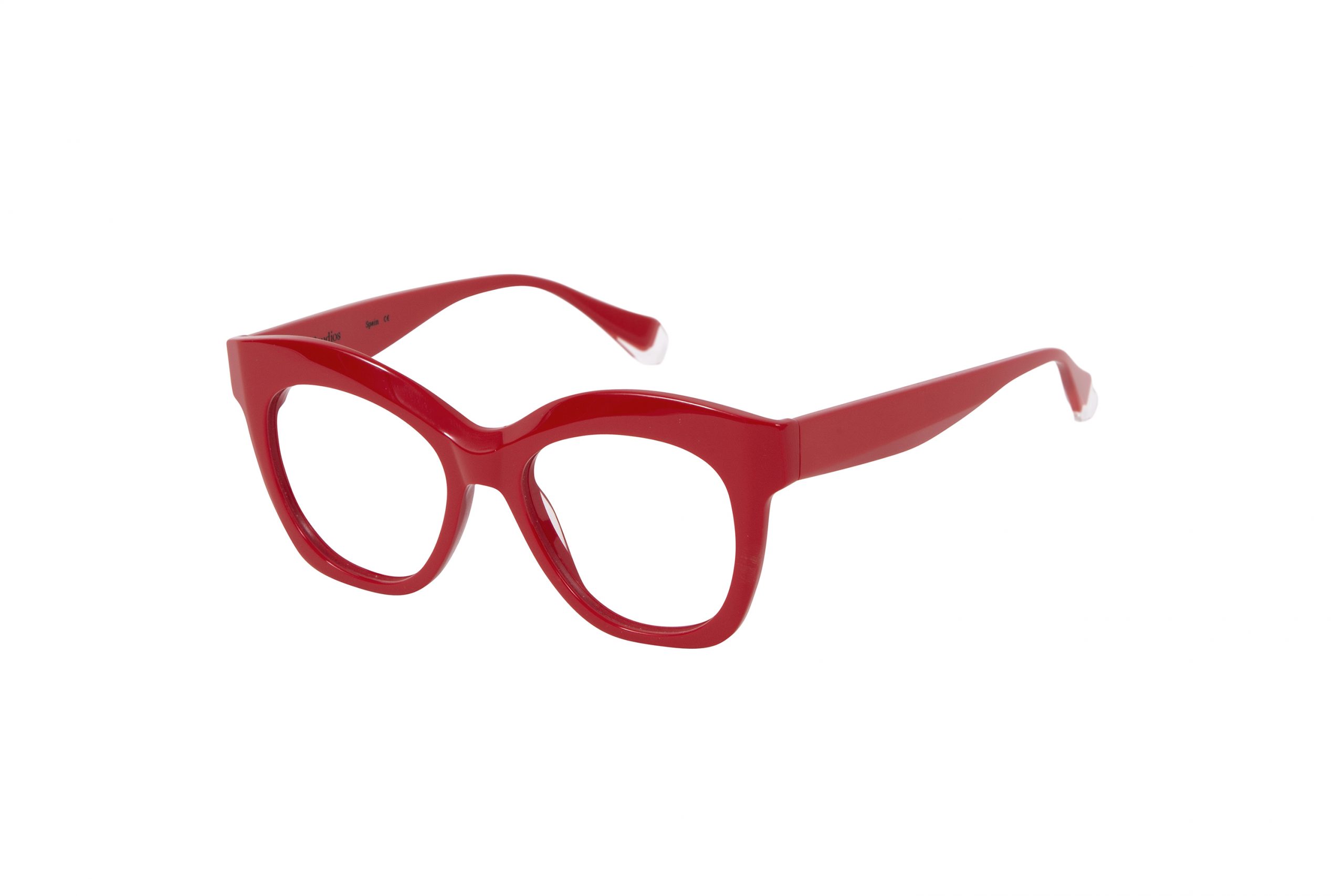 GIGIStudios_aw22:23_vanguard_optical_winnie_6748-6